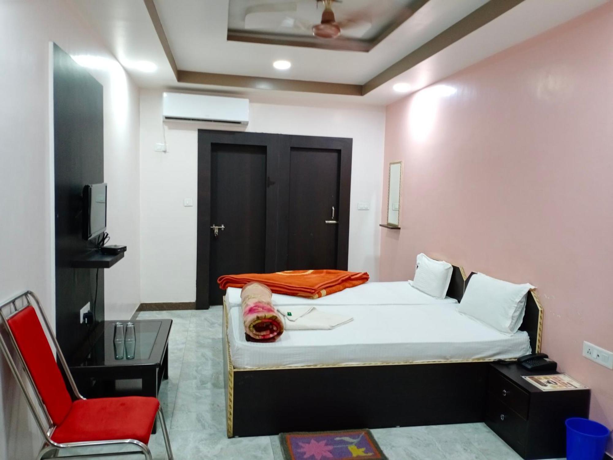 Otel Sunaina International Gaya